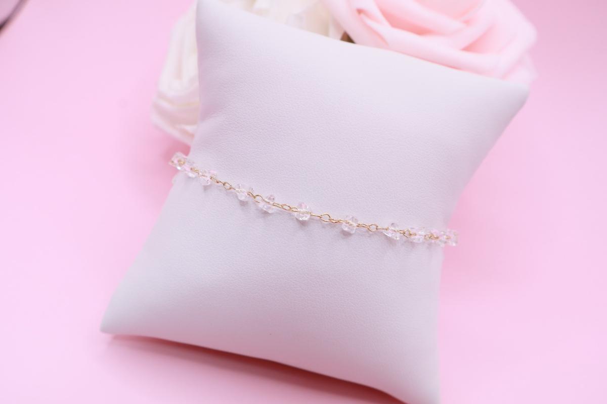 Pulsera Delicada de Cristales Brillantes en Oro Laminado 18K