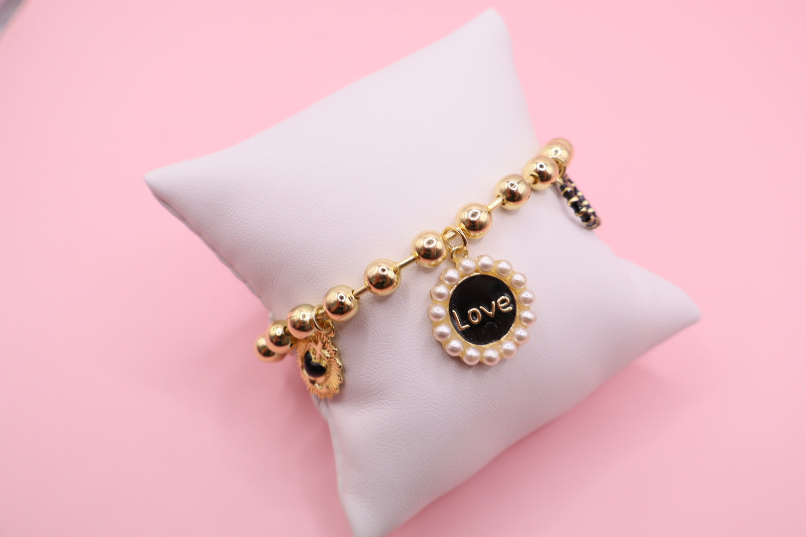 Pulsera de balines en acero inoxidable, con dijes de amor