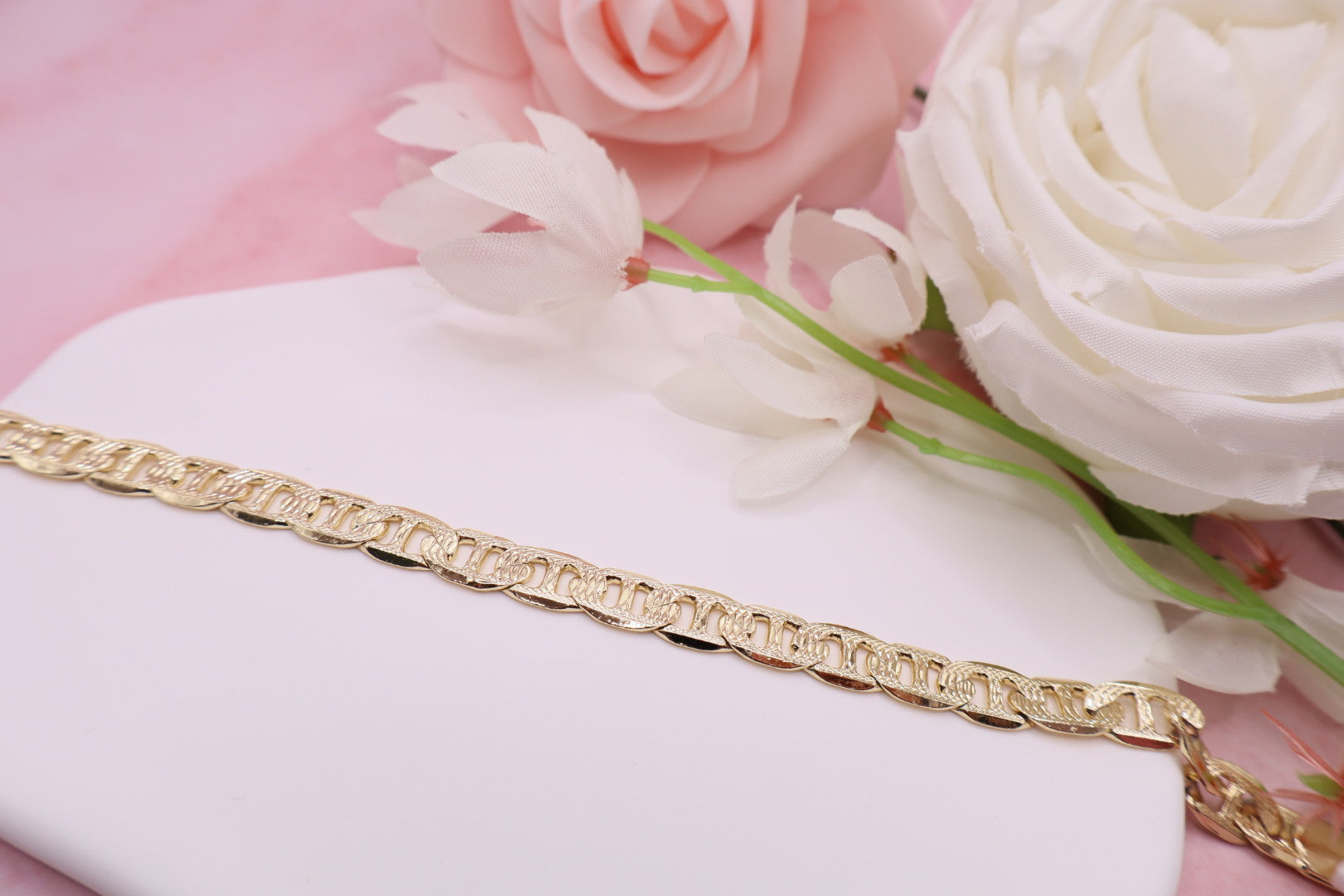 Pulsera de eslabones marineros planos bañado en oro 18k