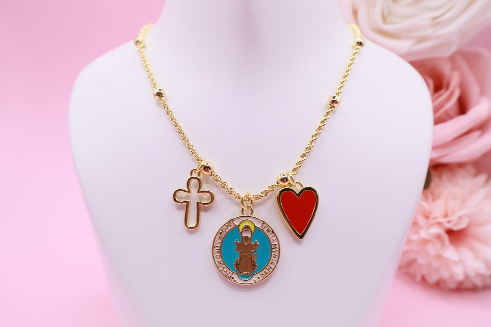 Collares Religiosos en Oro Laminado 18K – Virgen de Guadalupe, San Judas y San Benito
