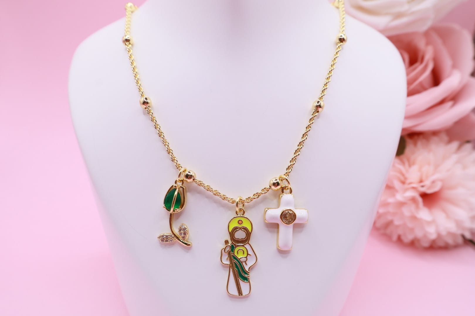 Collares Religiosos en Oro Laminado 18K – Virgen de Guadalupe, San Judas y San Benito